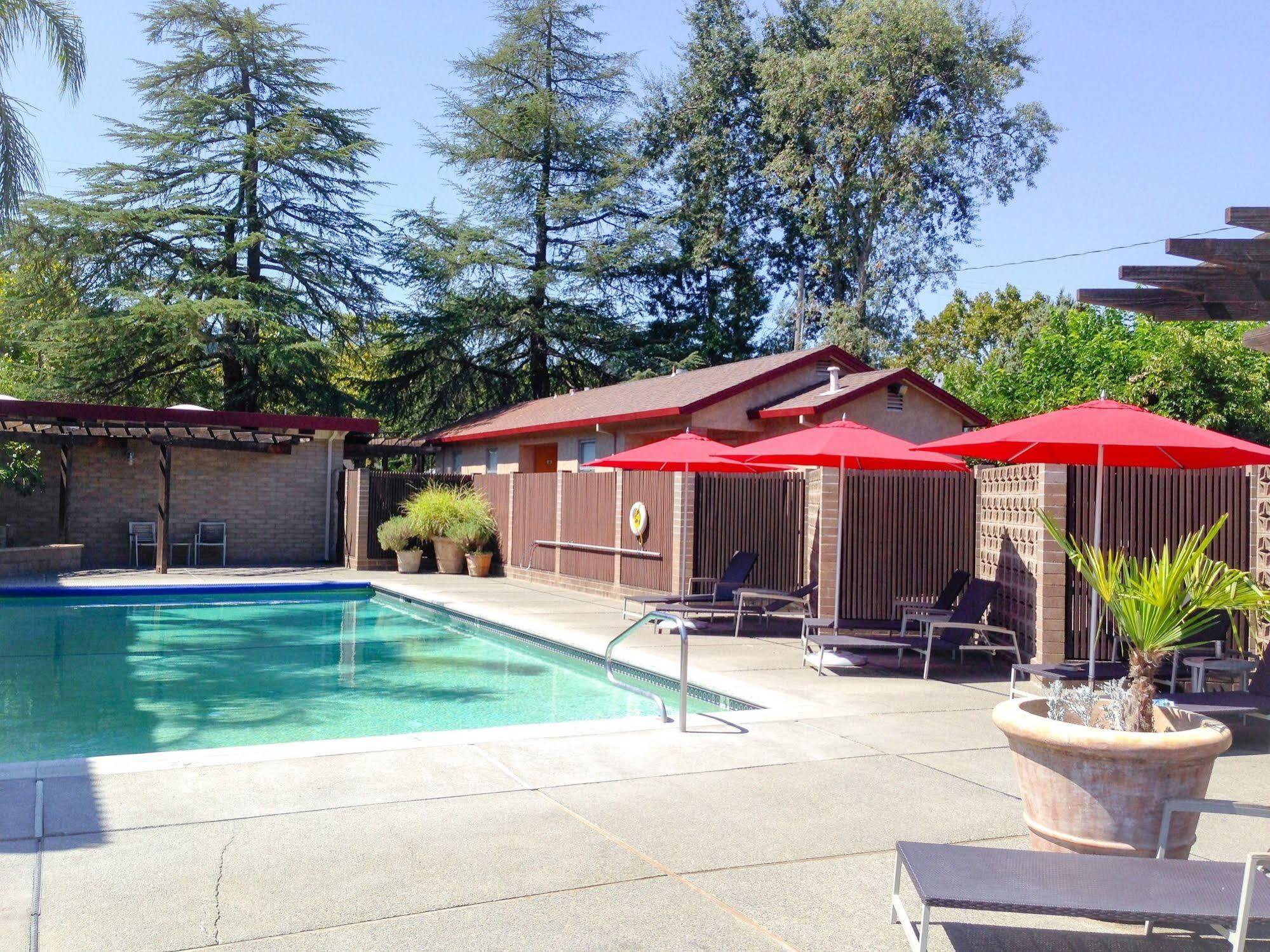 Dr Wilkinsons Backyard Resort And Mineral Springs A Member Of Design Hotels Calistoga Buitenkant foto